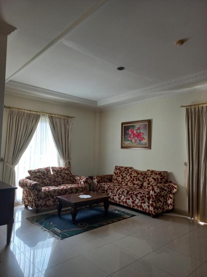 Margot Apartment Pondok Indah Джакарта Екстер'єр фото